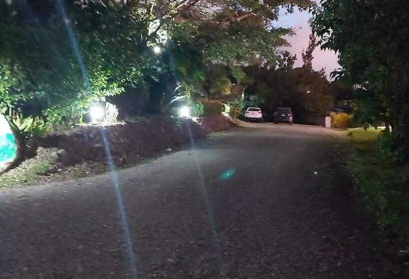 Hotelli Bella Vista Lodge