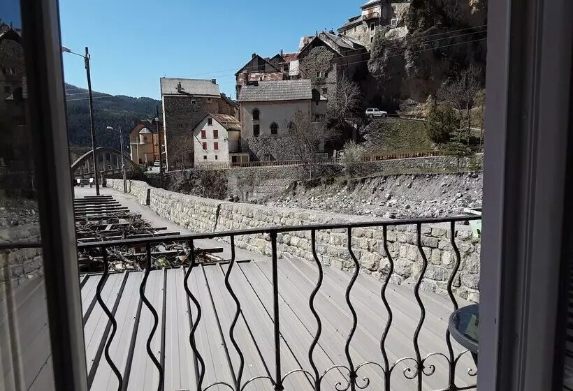 Hotelli Hôtel Du Col De Crous