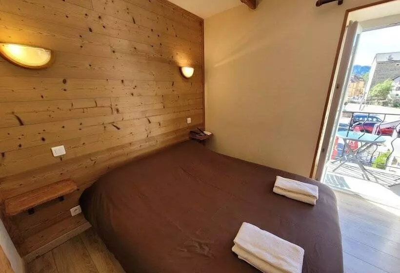 Hotelli Hôtel Du Col De Crous