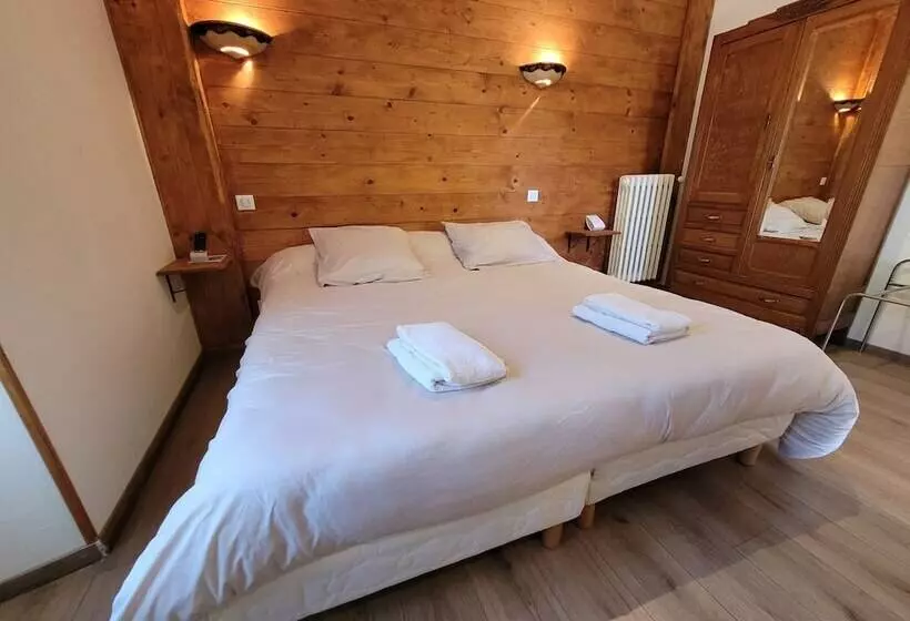 Hotelli Hôtel Du Col De Crous