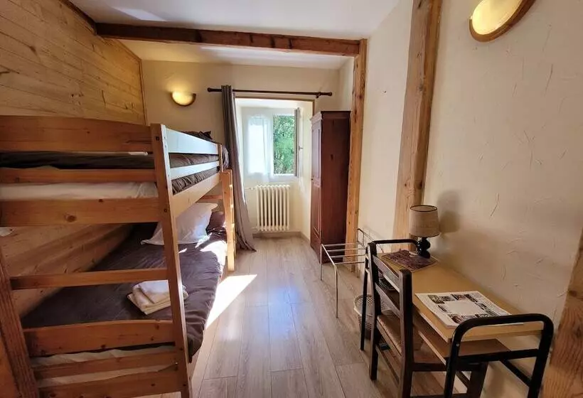 Hotelli Hôtel Du Col De Crous