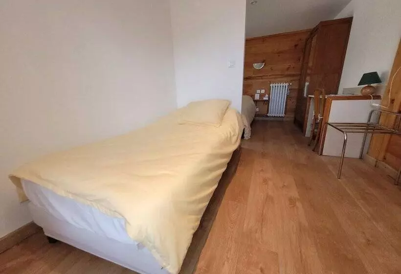 Hotelli Hôtel Du Col De Crous