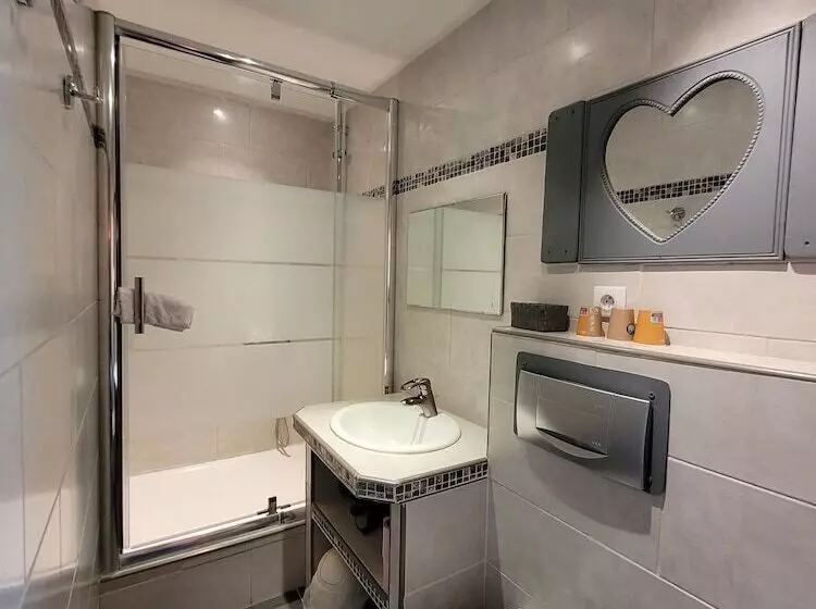 Hotelli Hôtel Du Col De Crous