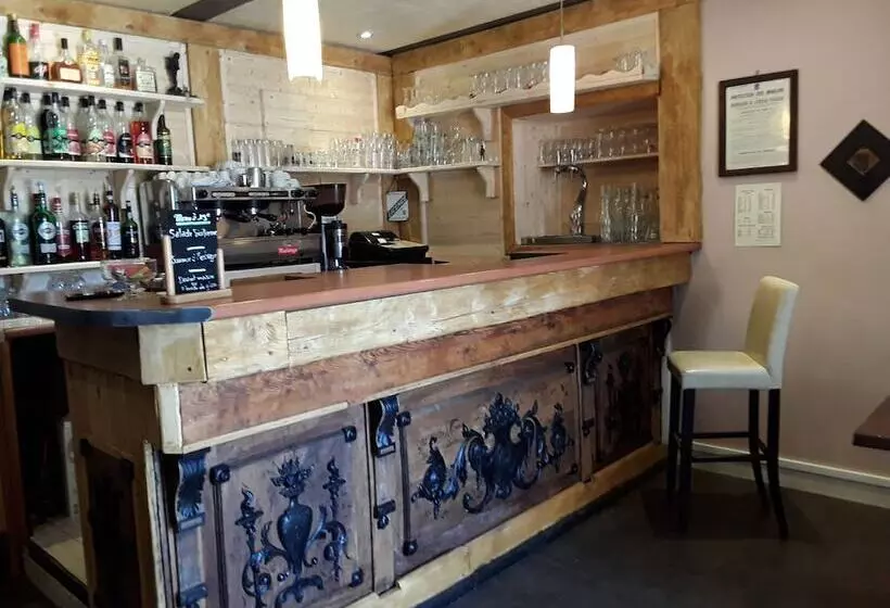 Hotelli Hôtel Du Col De Crous