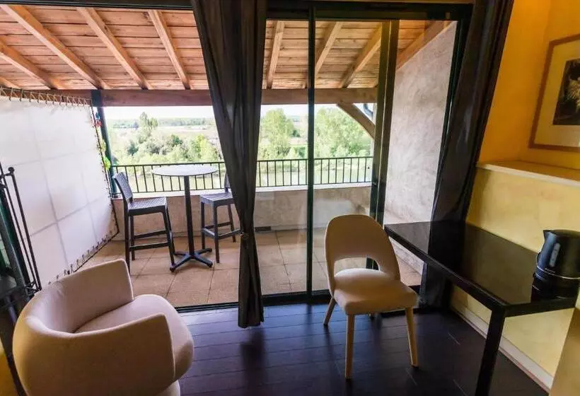 ホテル Restaurant Côte Garonne Le Balcon Des Dames   Tonneins Marmande Agen   Chambres Climatisées