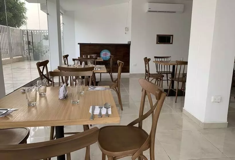 Hotelli Mayales Plaza