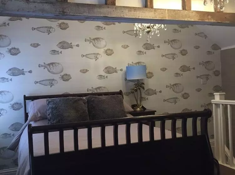 Hotelli Mrs Salisbury S Serviced Accommodation