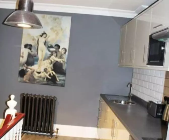 Hotelli Mrs Salisbury S Serviced Accommodation