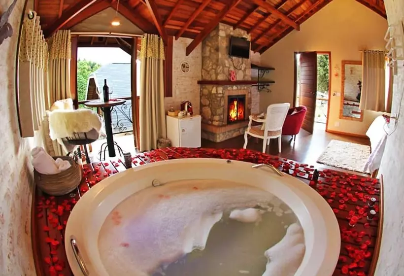 ホテル Pousada Villa Monte Verde