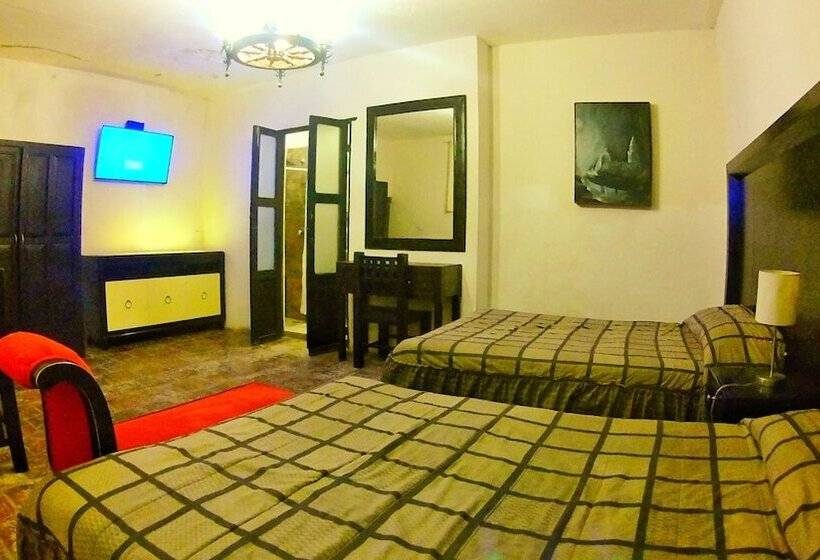 هتل Ruinas Del Real