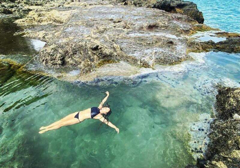 هتل Sunshine Sanctuary