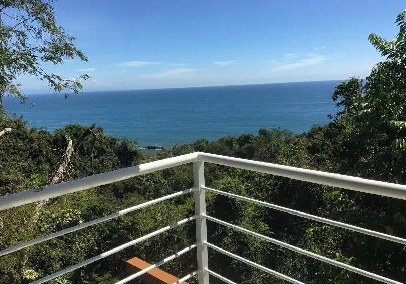 Hotelli Sunshine Sanctuary