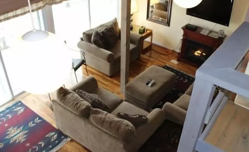 Hotelli Oliver Lodge