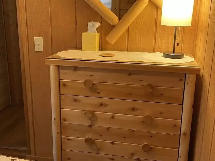 Misty Creek Log Cabins