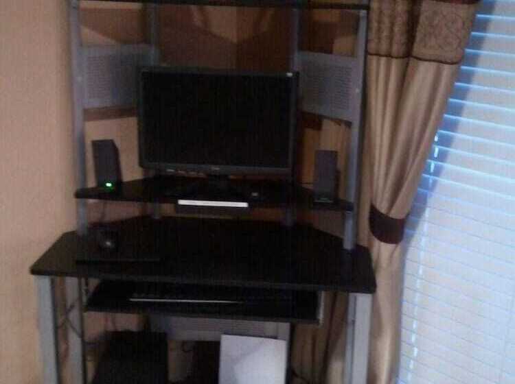 Мотель Royal Inn Pearsall