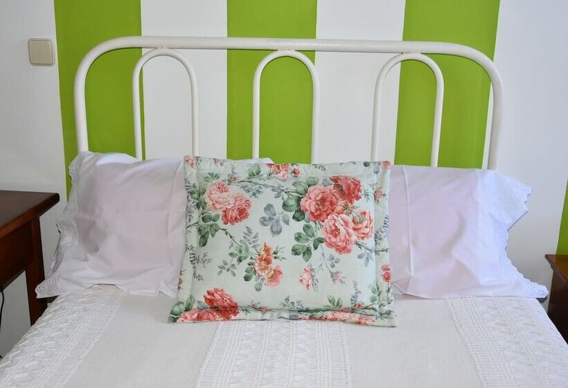 بنسيون Casas Do Adro