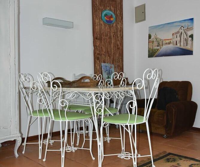 بنسيون Casas Do Adro