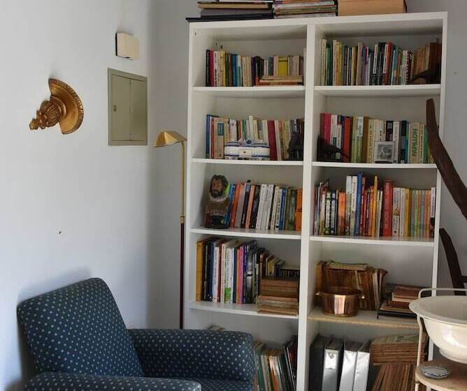 بنسيون Casas Do Adro