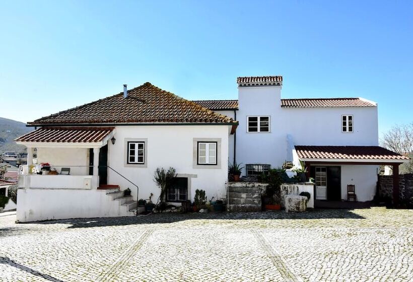 بنسيون Casas Do Adro