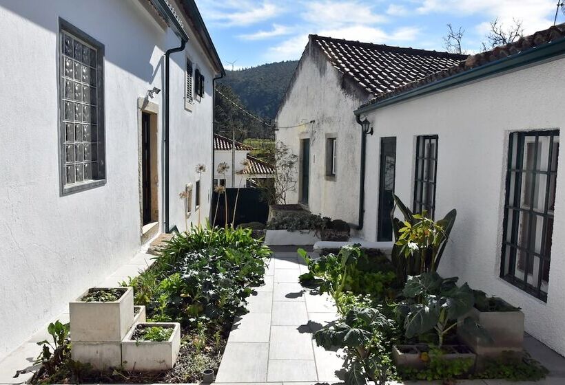 بنسيون Casas Do Adro