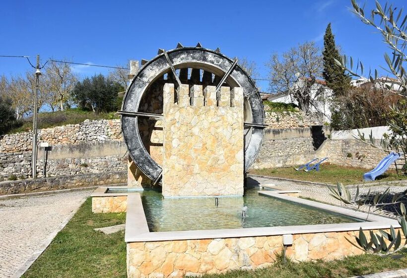 بنسيون Casas Do Adro