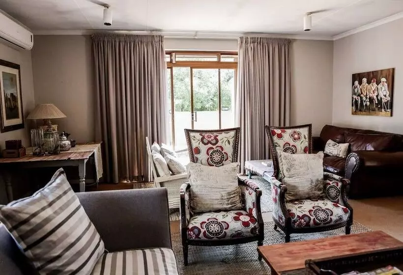 ペンション Frankfort De Wilge Guesthouse