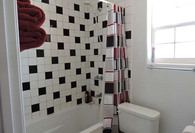 بنسيون Lake Powell Manor