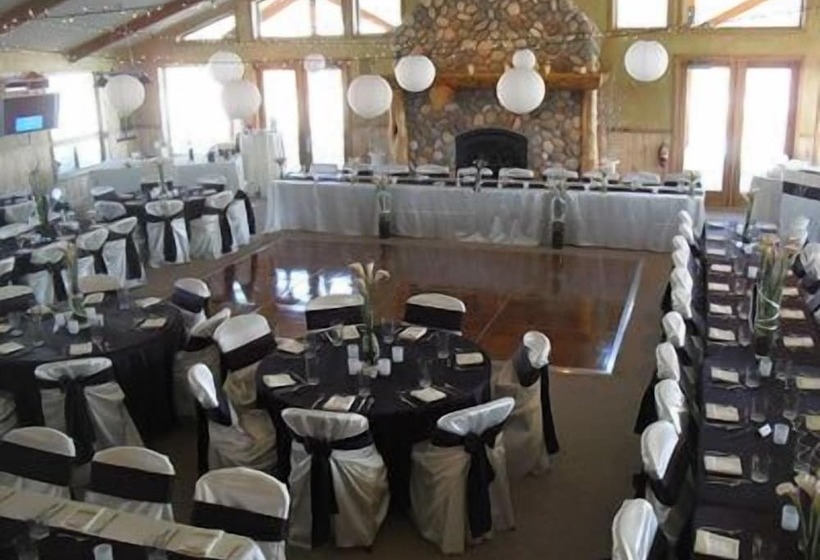 Riverstone Family Lodge