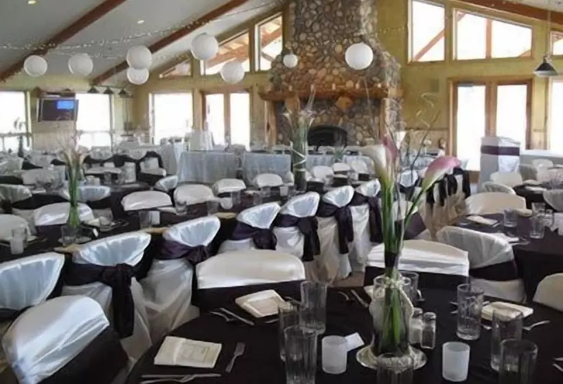 Riverstone Family Lodge