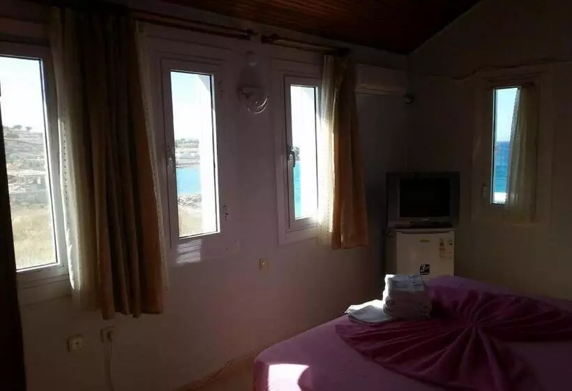 Yona Motel