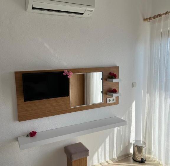 تختخواب و صبحانه Talay Pansiyon