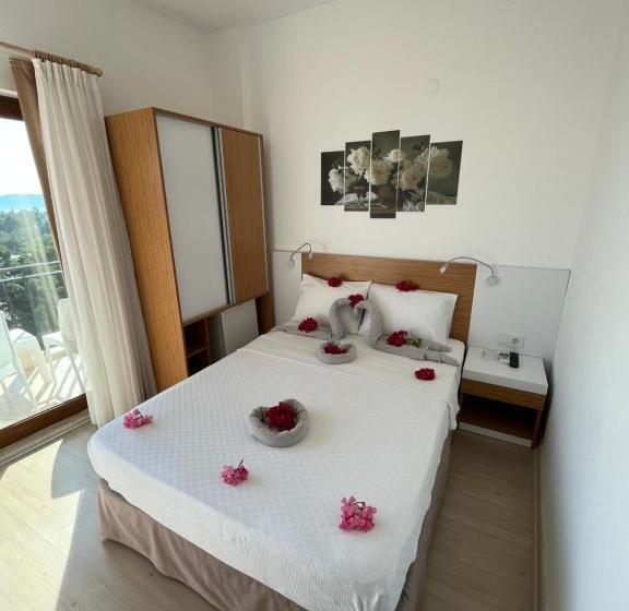 تختخواب و صبحانه Talay Pansiyon