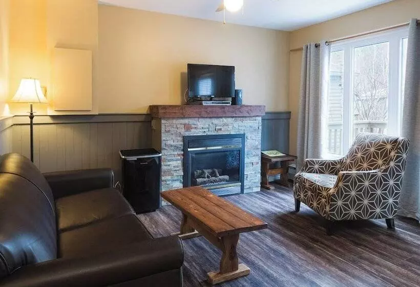 Georges Mountain Village