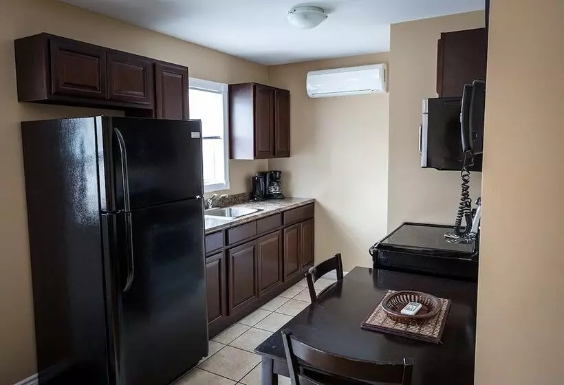 Georges Mountain Village