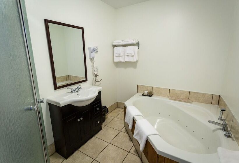 Georges Mountain Village