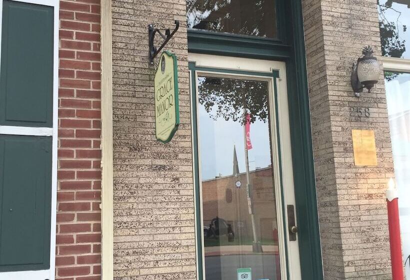 Grace Manor Bed And Breakfast