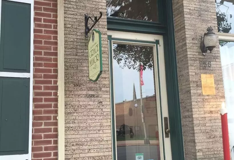 Grace Manor Bed And Breakfast