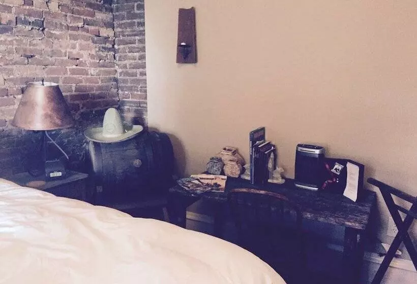 Grace Manor Bed And Breakfast