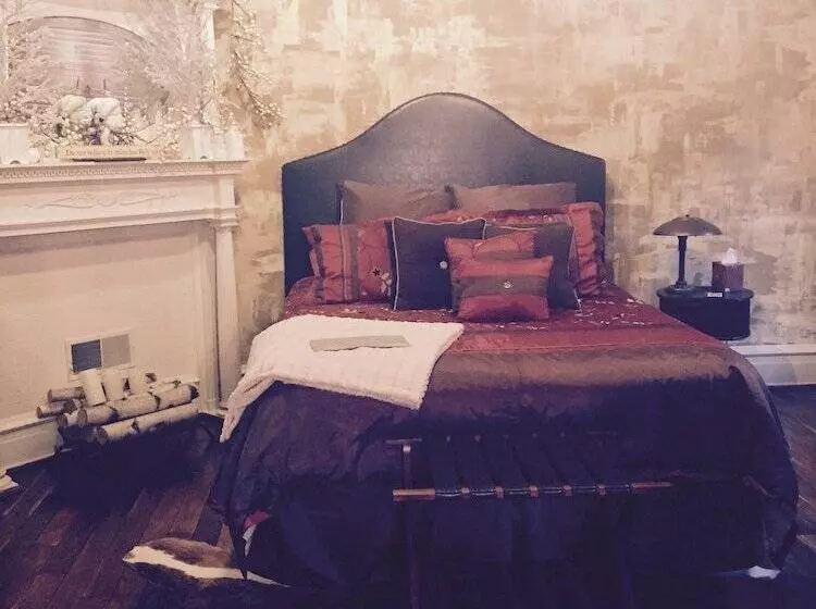 Grace Manor Bed And Breakfast