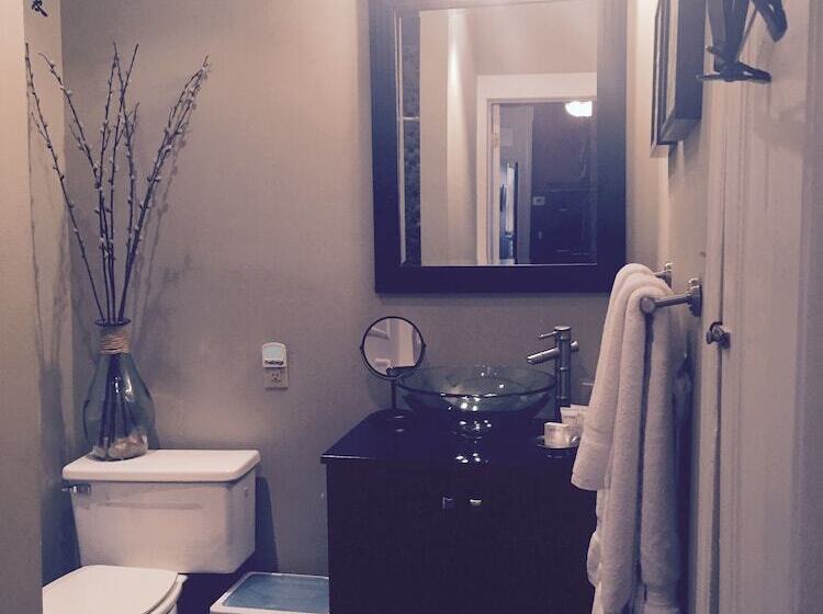 Grace Manor Bed And Breakfast