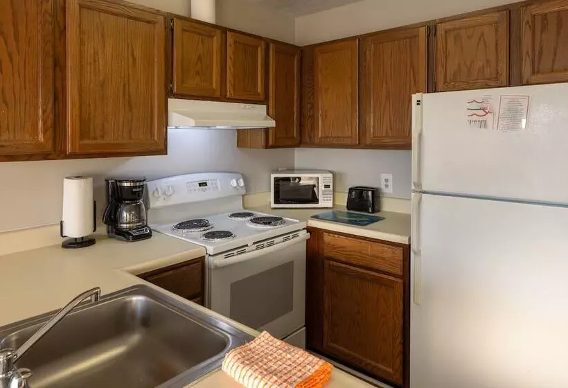 Motelli Hatteras Harbor Marina