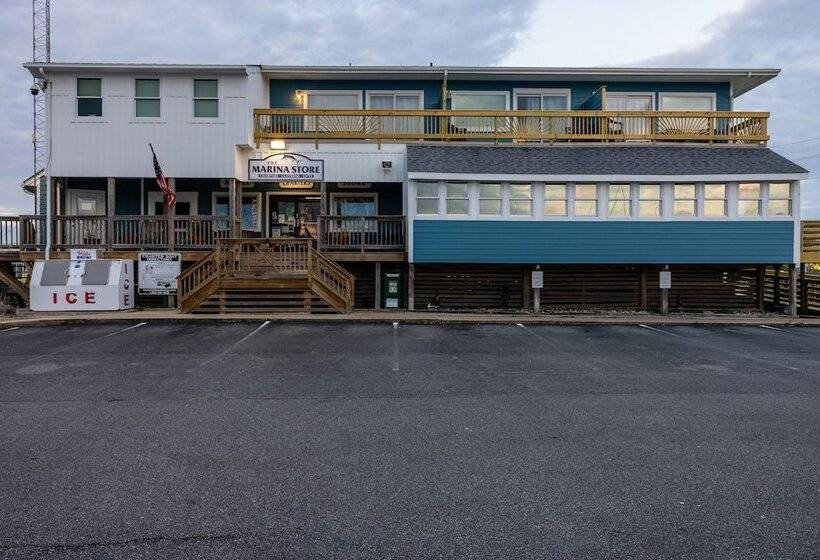 汽车旅馆  Hatteras Harbor Marina