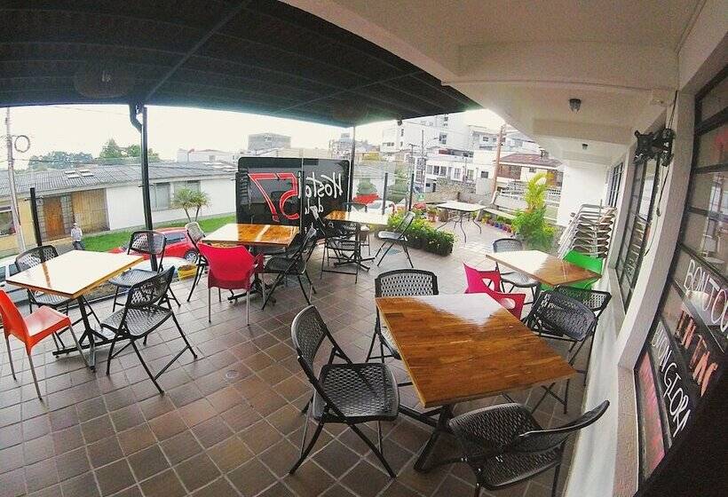 Hostal De La 57   Hostel