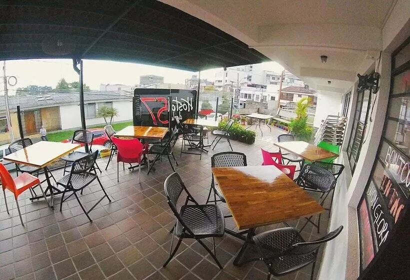 Hostal De La 57   Hostel