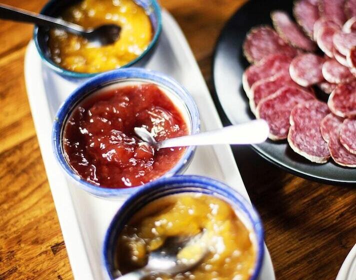 مسافرخانه Ostería Roc N Cris Homebrew