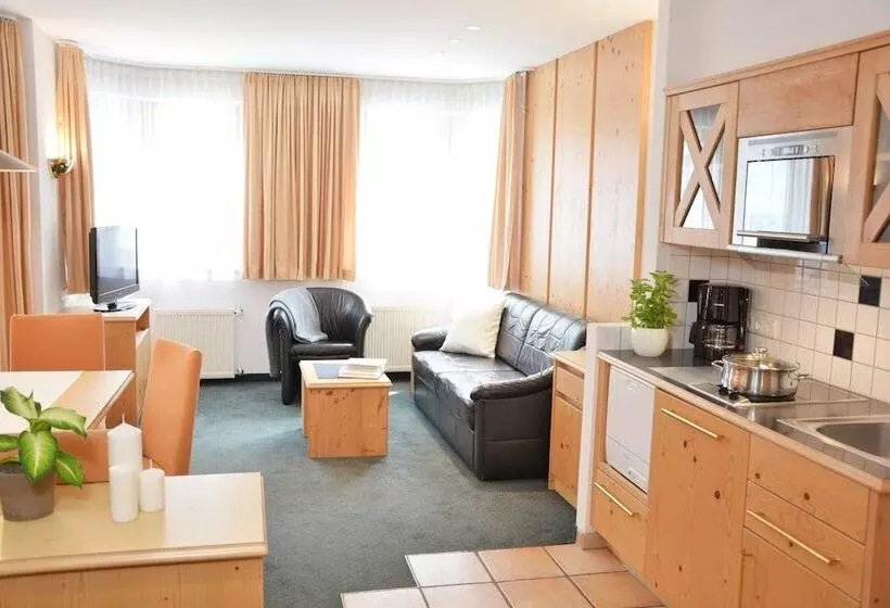 ホテル Appartements Aurikel Corso