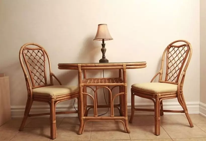 Hotelli Beachfront Resort