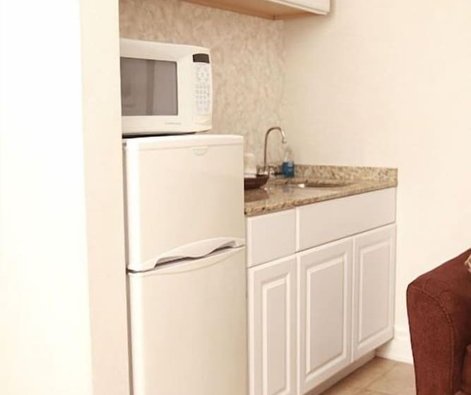 Otel Beachfront Resort