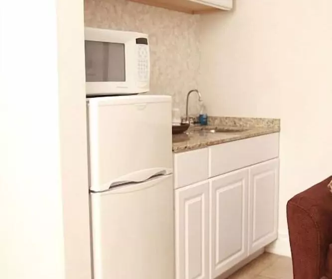 Hotelli Beachfront Resort