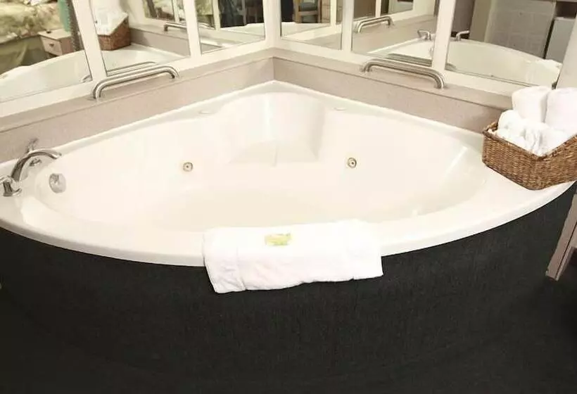 Hotelli Beachfront Resort